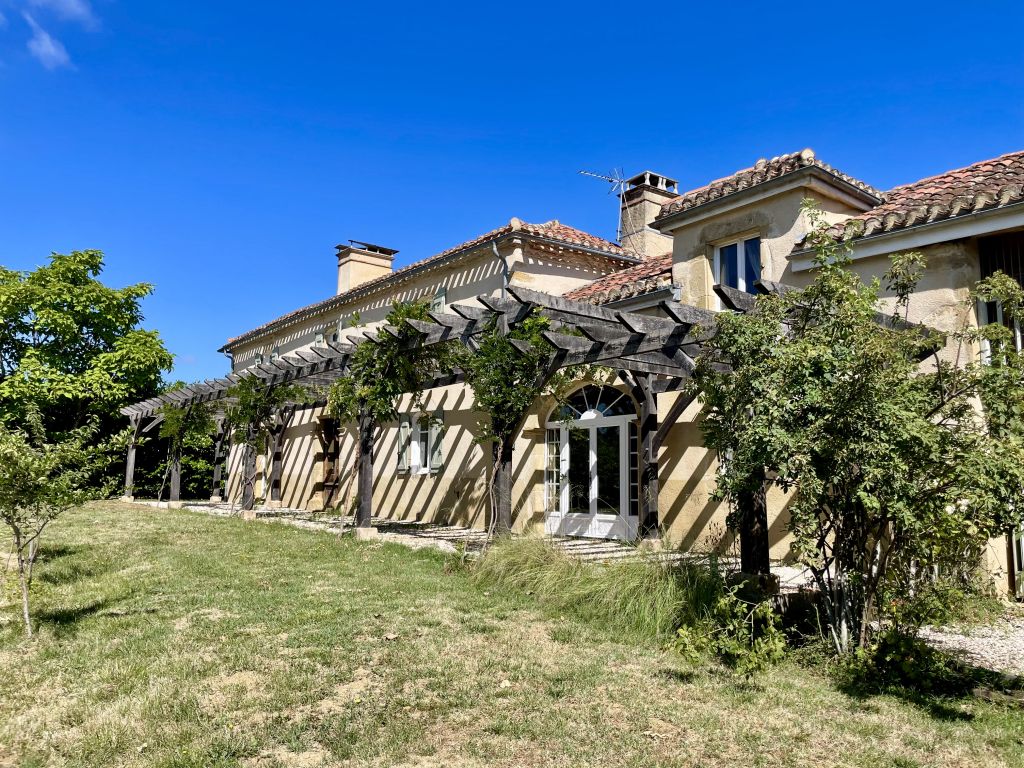 Property photo 1 of 22 Main Exterior View