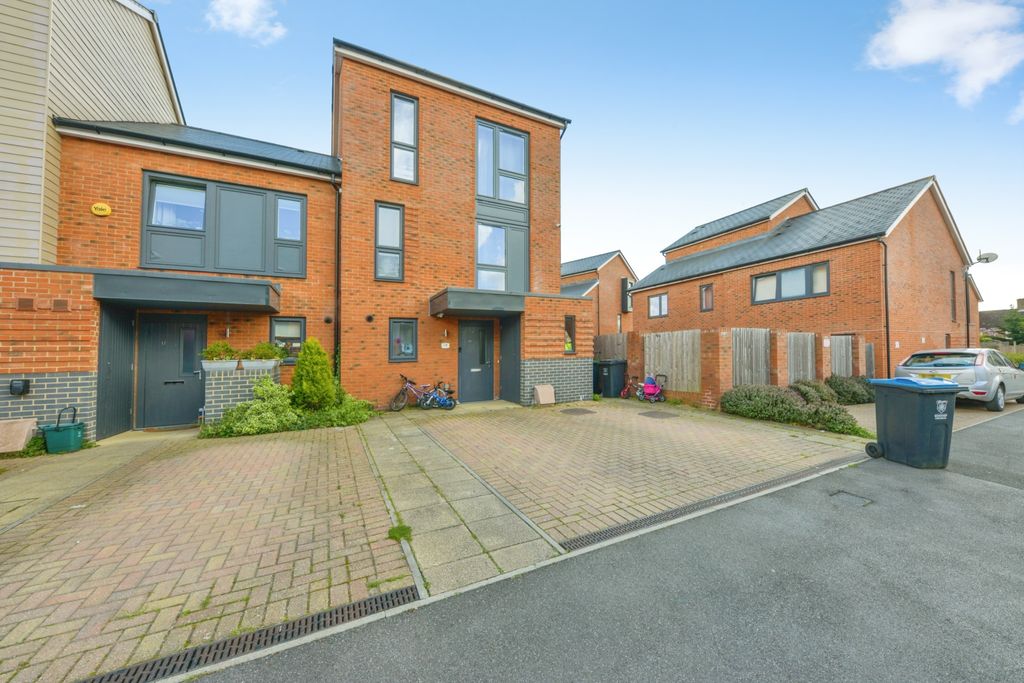 Property photo 1 of 20