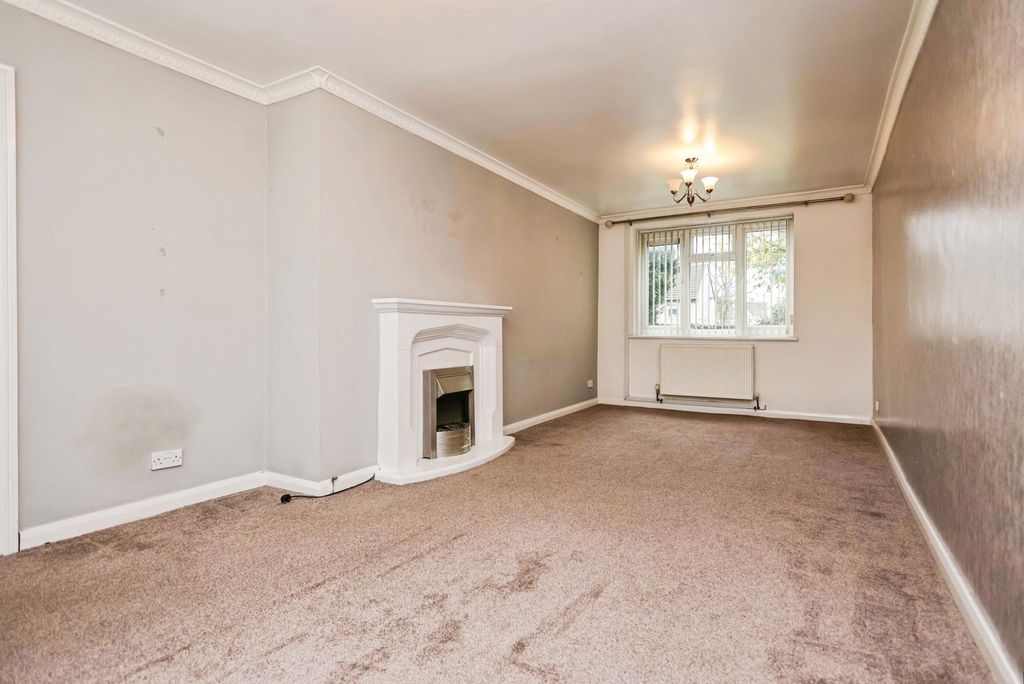 Property photo 2 of 15 Photo