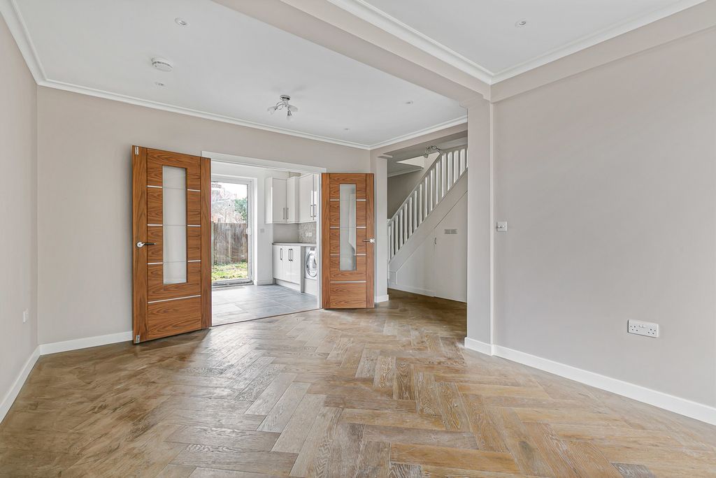 Property photo 3 of 27 Reception Room