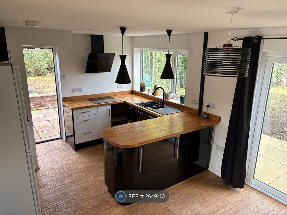 Property photo 3 of 8