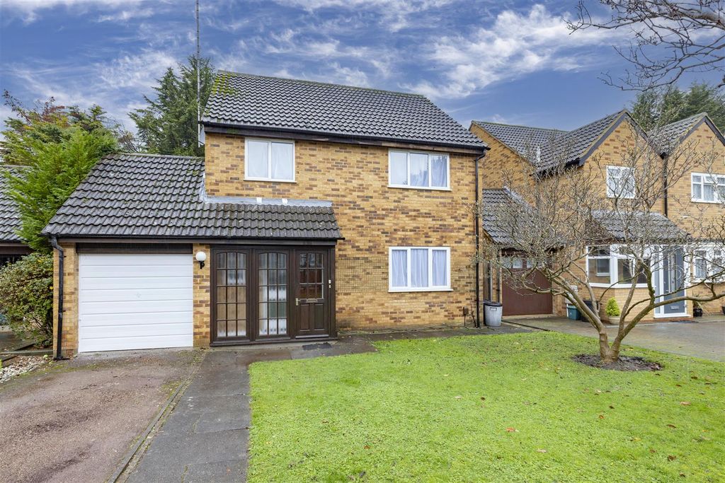 Property photo 1 of 21 Coopers Estate Agents