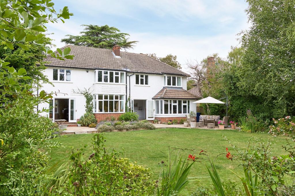 Property photo 1 of 35 24 Queen Edith's Way 0408250045.Jpg