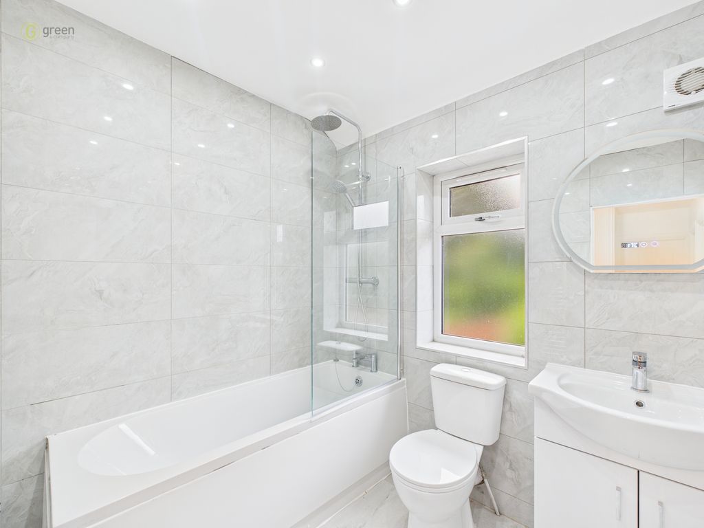 Property photo 3 of 25