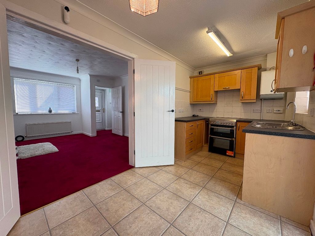 Property photo 3 of 15