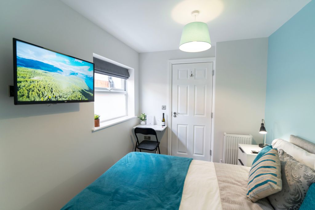 Property photo 3 of 15 Dsc00052