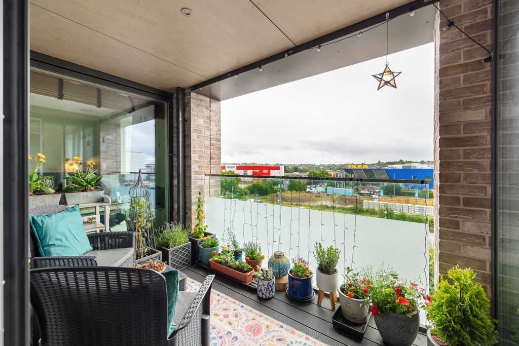 Property photo 1 of 15 094A5683