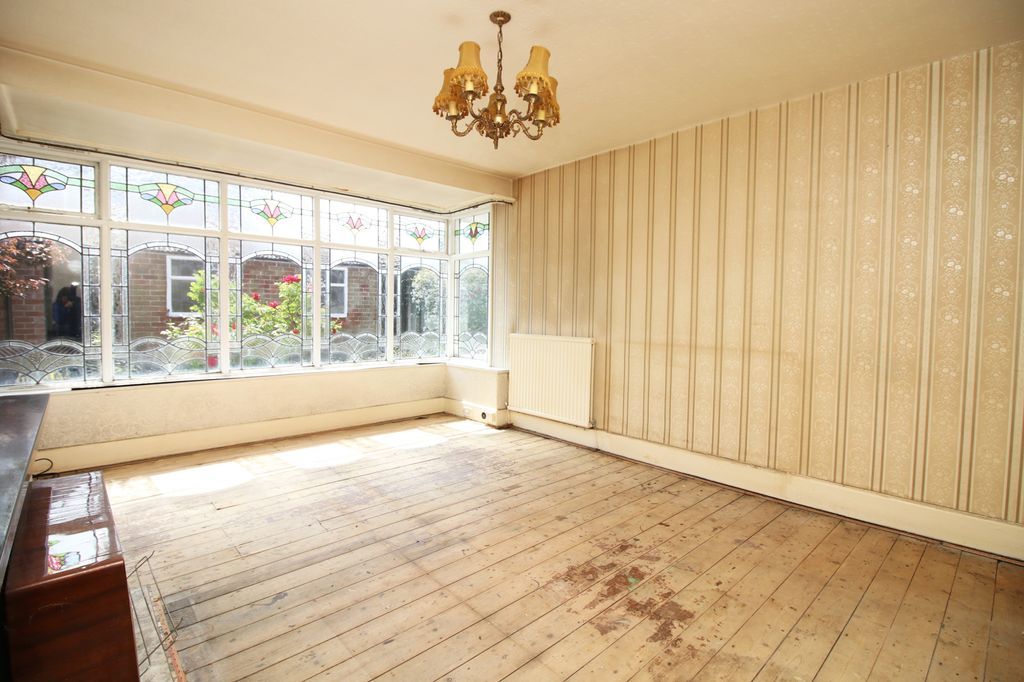Property photo 3 of 26