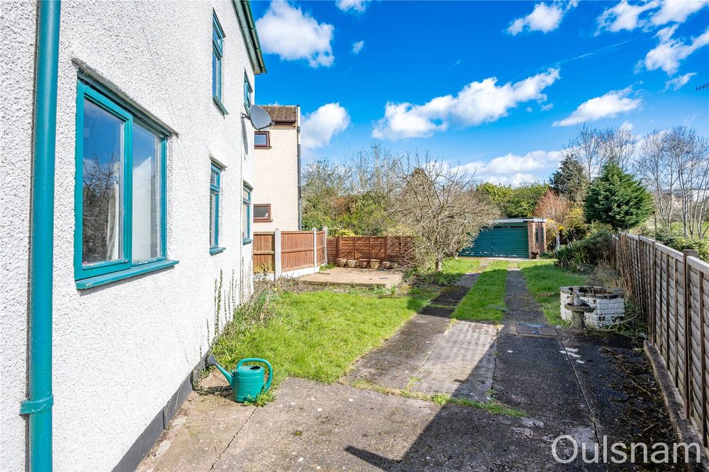 Property photo 3 of 25 Picture No. 02