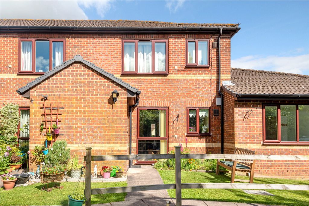 Property photo 1 of 9 Picture No. 40