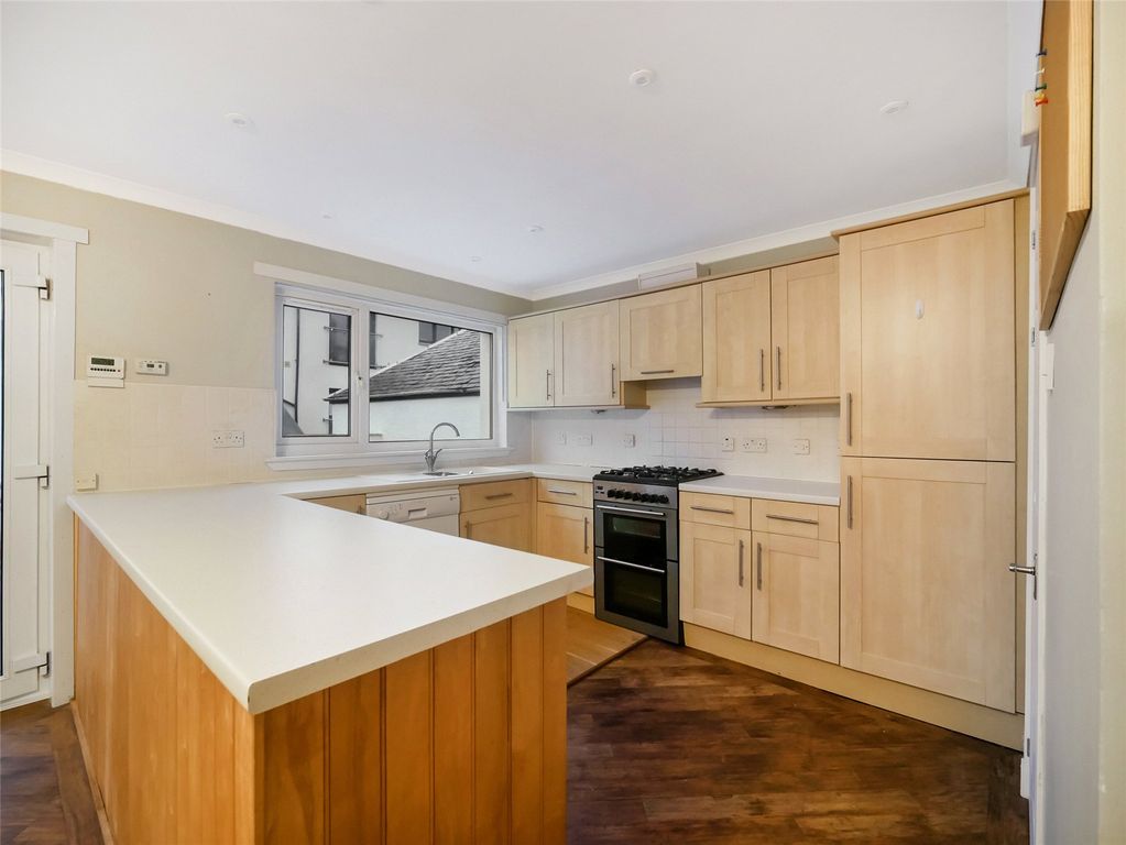 Property photo 3 of 22 Picture No. 05