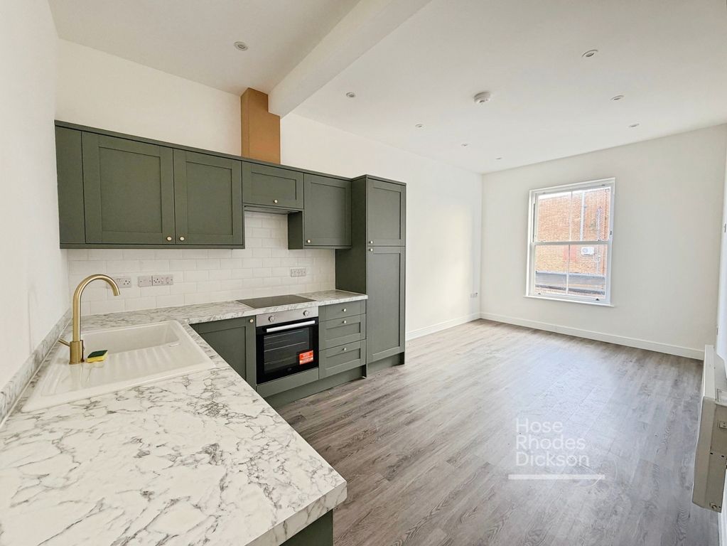 Property photo 1 of 6 Kitchen