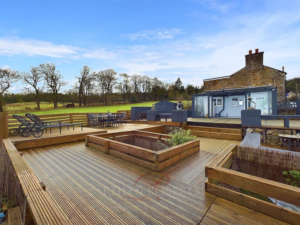 Property photo 2 of 46 Cam04333G0-Pr0031-Still059.Jpg