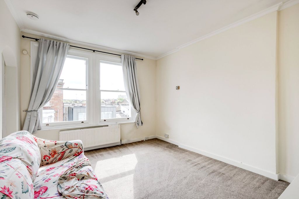 Property photo 1 of 10 Picture No. 08