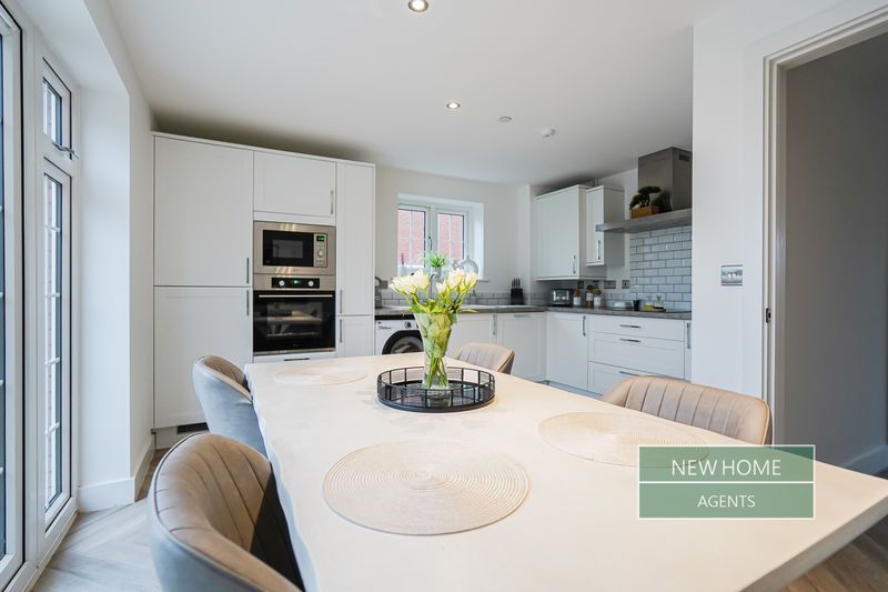 Property photo 2 of 34 Photo 4