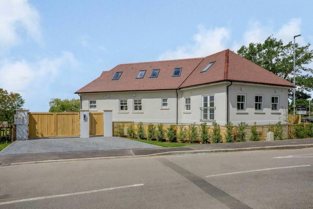 Additional image 15 of 2 bed flat for saleBell Lane, Brookmans Park AL9