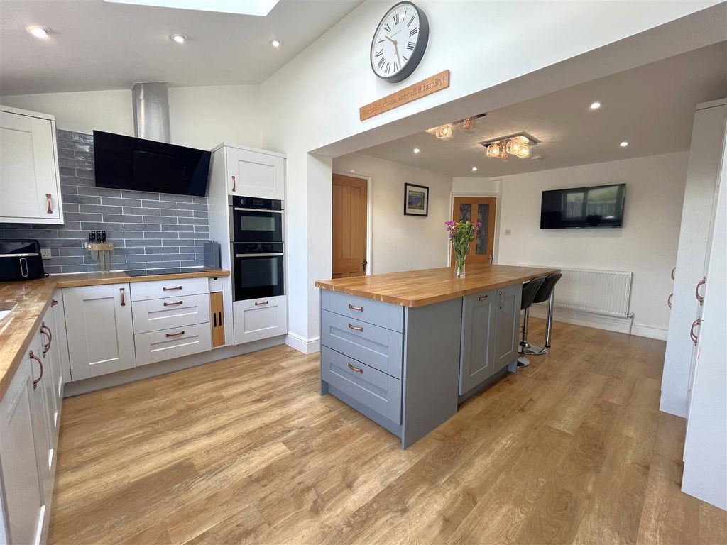 Property photo 3 of 30 Img_4712.Jpg