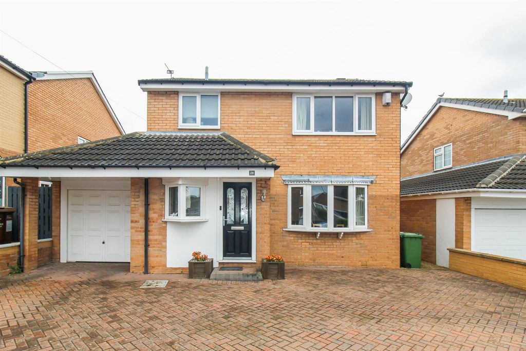 Property photo 1 of 18