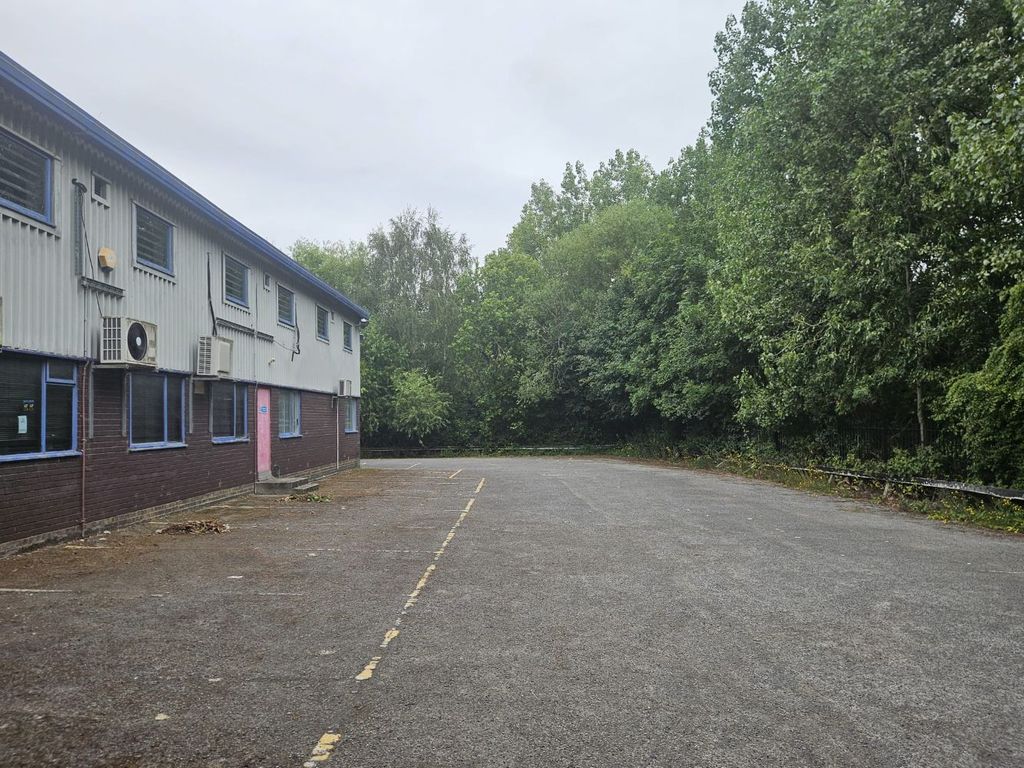 Property photo 2 of 3