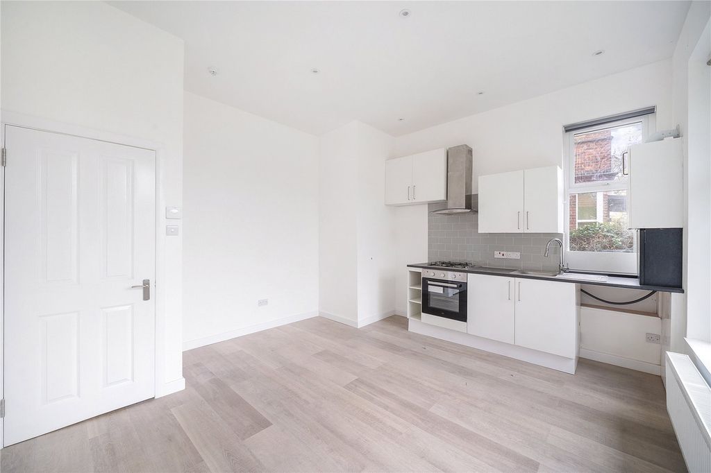 Property photo 2 of 6 Picture No. 02