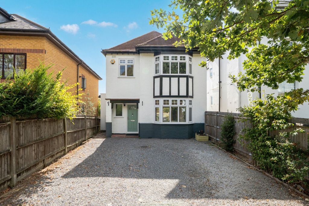 Property photo 1 of 25 Picture No. 23