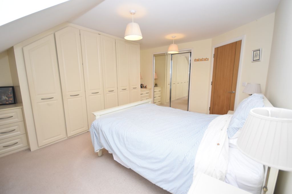 Property photo 3 of 9 Bedroom One