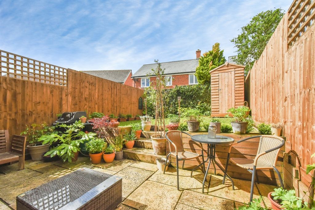 Property photo 2 of 18