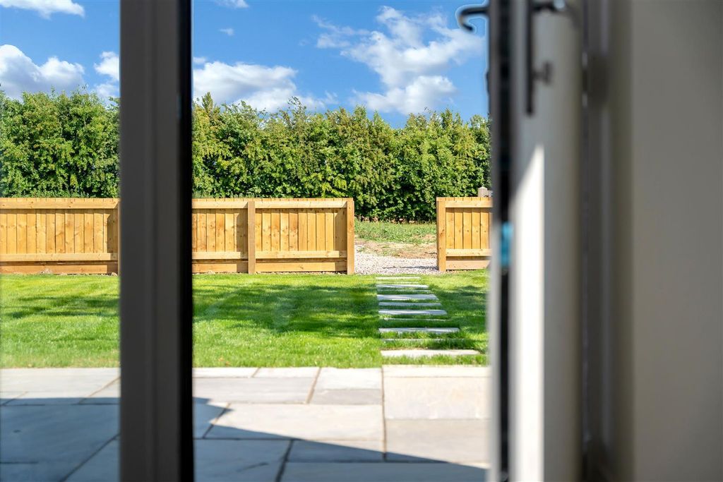 Property photo 3 of 17 Pxfpdydgg0Oybdvl_3Bcng.Jpg