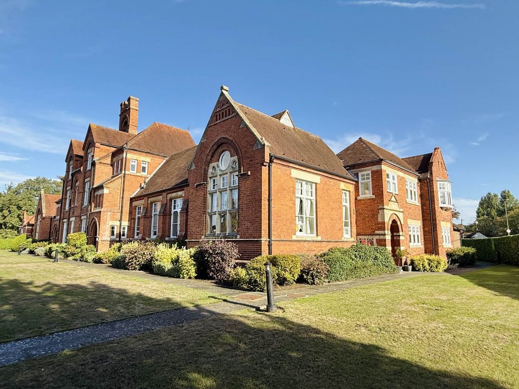 Property photo 1 of 10