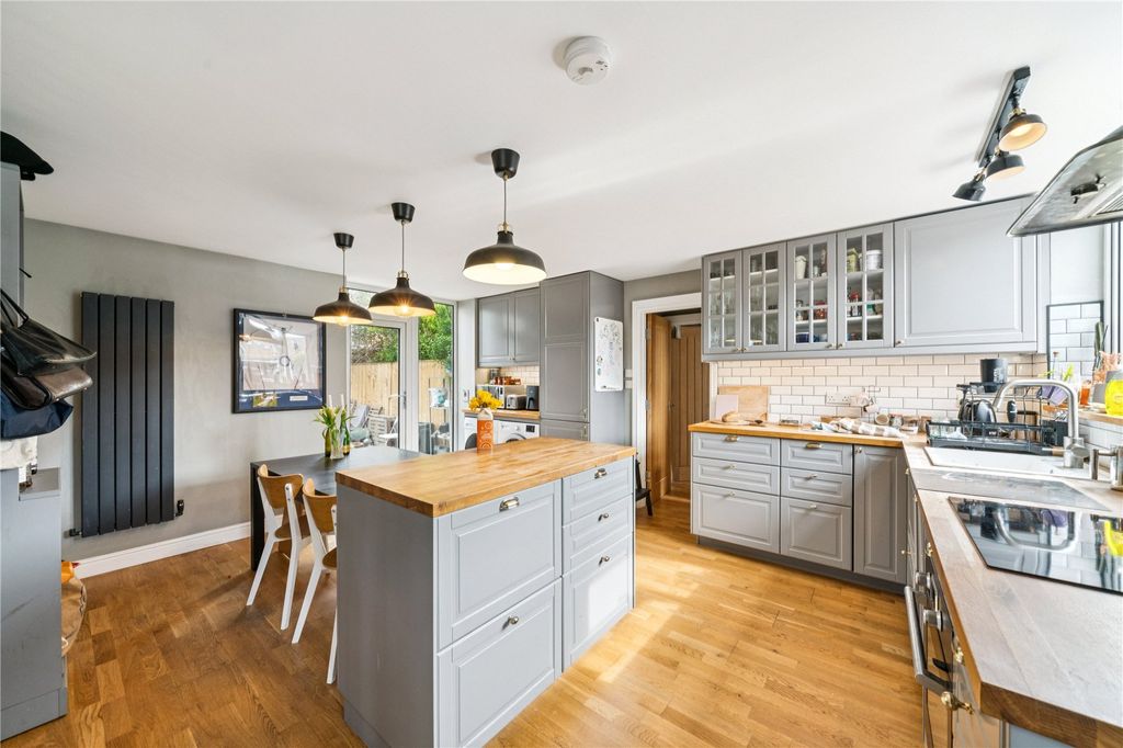 Property photo 2 of 10 Picture No. 08