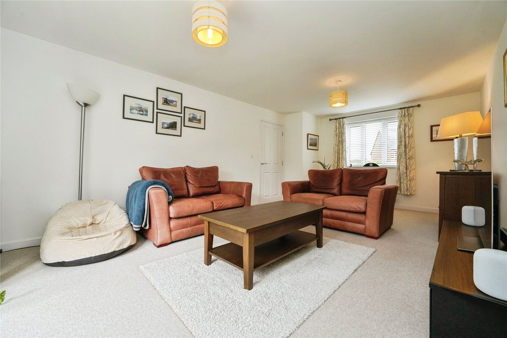 Property photo 2 of 17 Picture No. 19