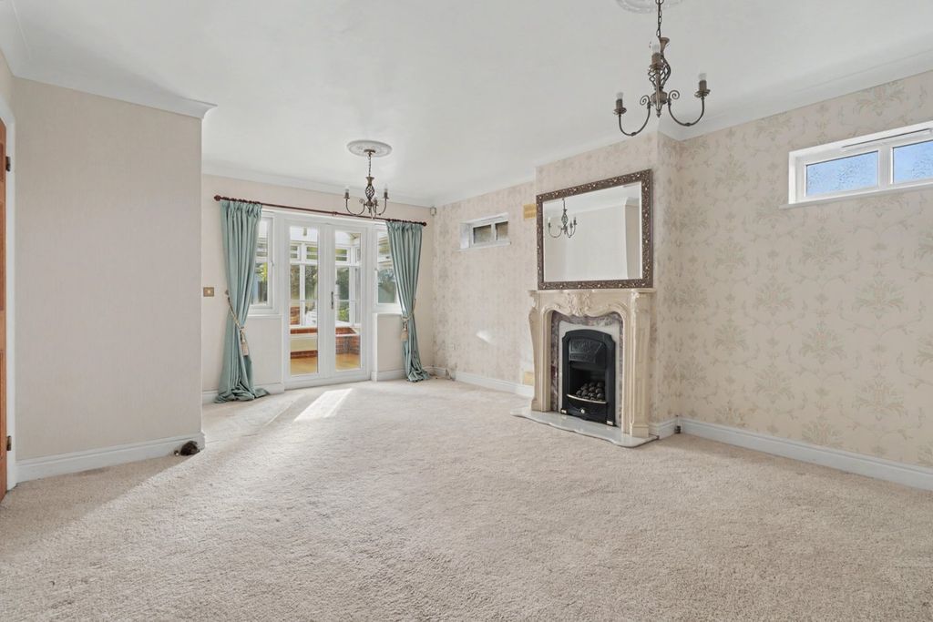 Property photo 3 of 21