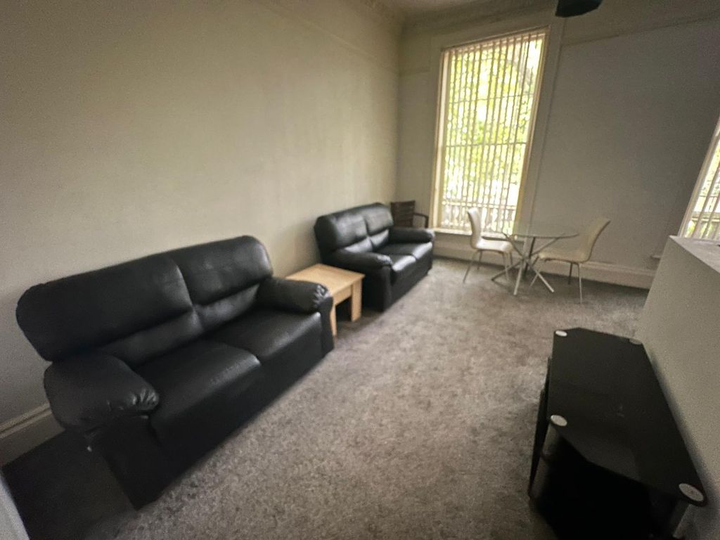 Property photo 3 of 4