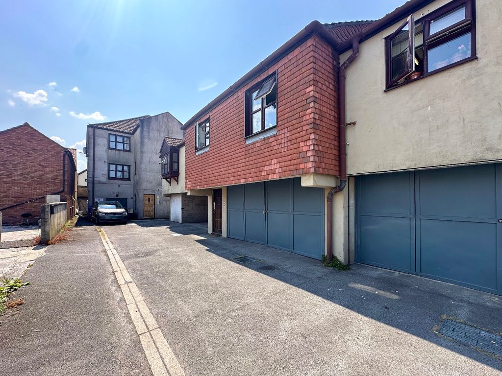 Property photo 1 of 14 5251531
