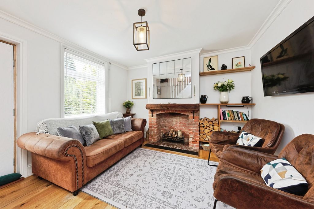 Property photo 2 of 15 Pbox-Img.Jpg