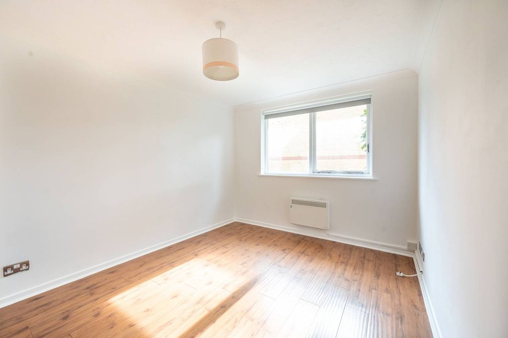 Property photo 2 of 7