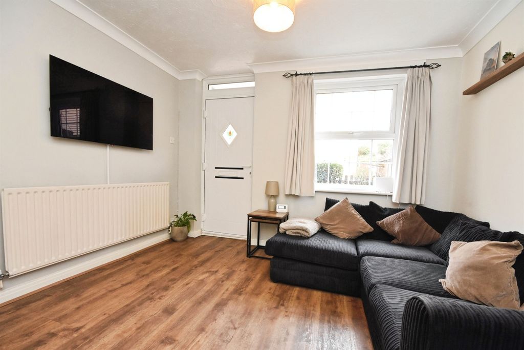Property photo 2 of 12