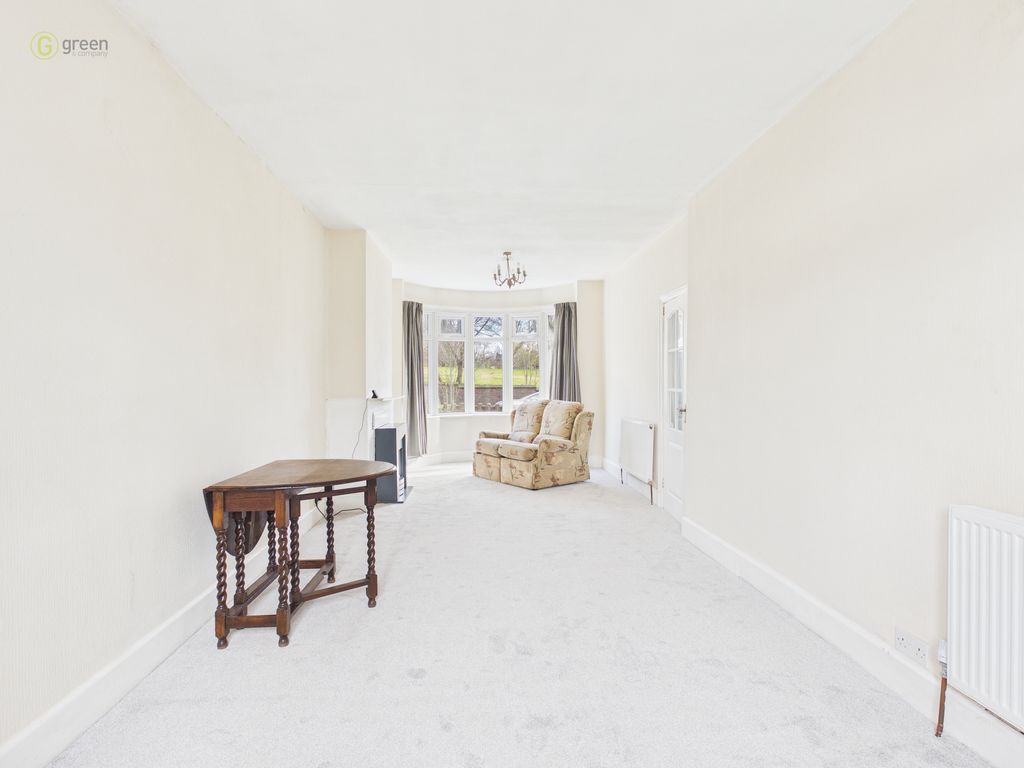 Property photo 2 of 34 Cam05591G0Pr0166Still018