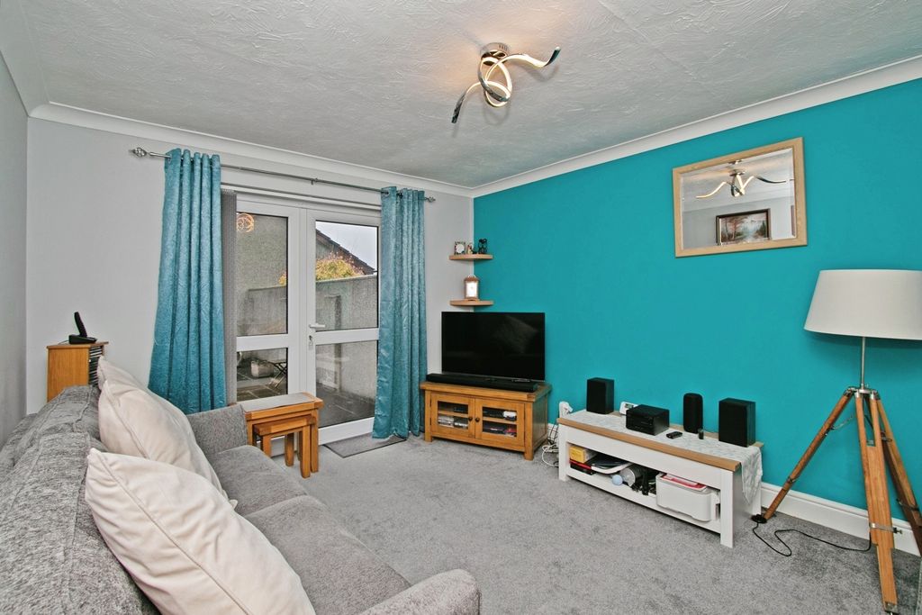 Property photo 2 of 14 Pbox-Img.Jpg