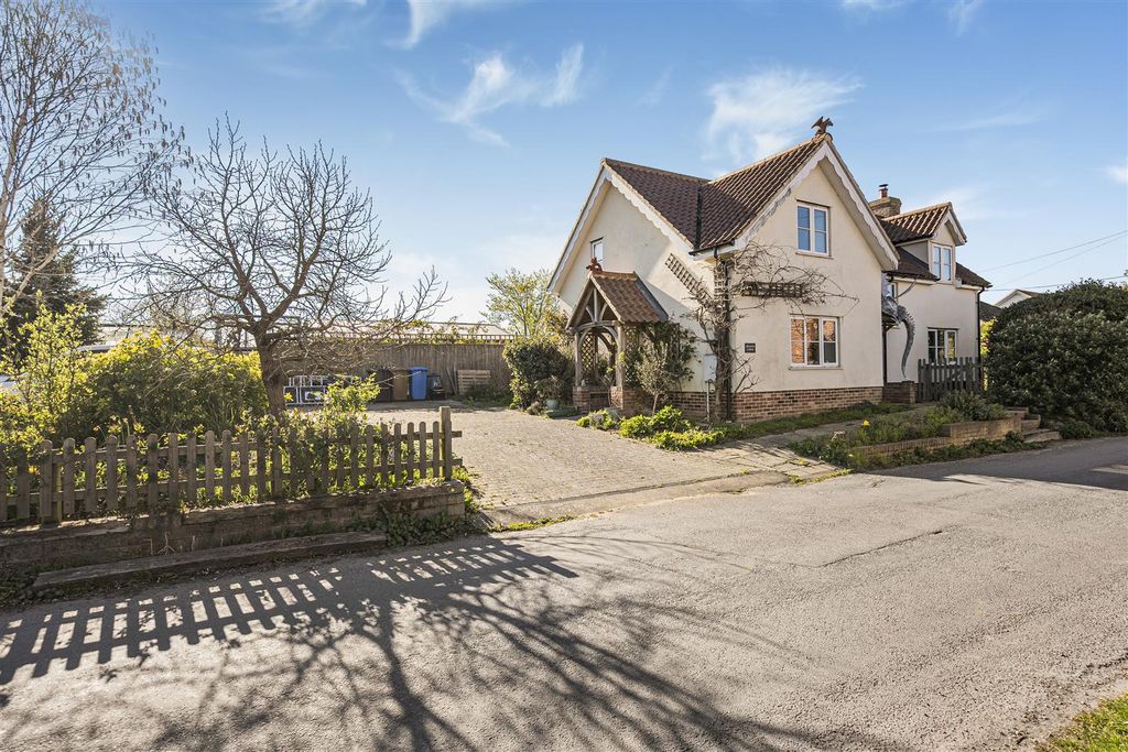 Property photo 1 of 17 Front