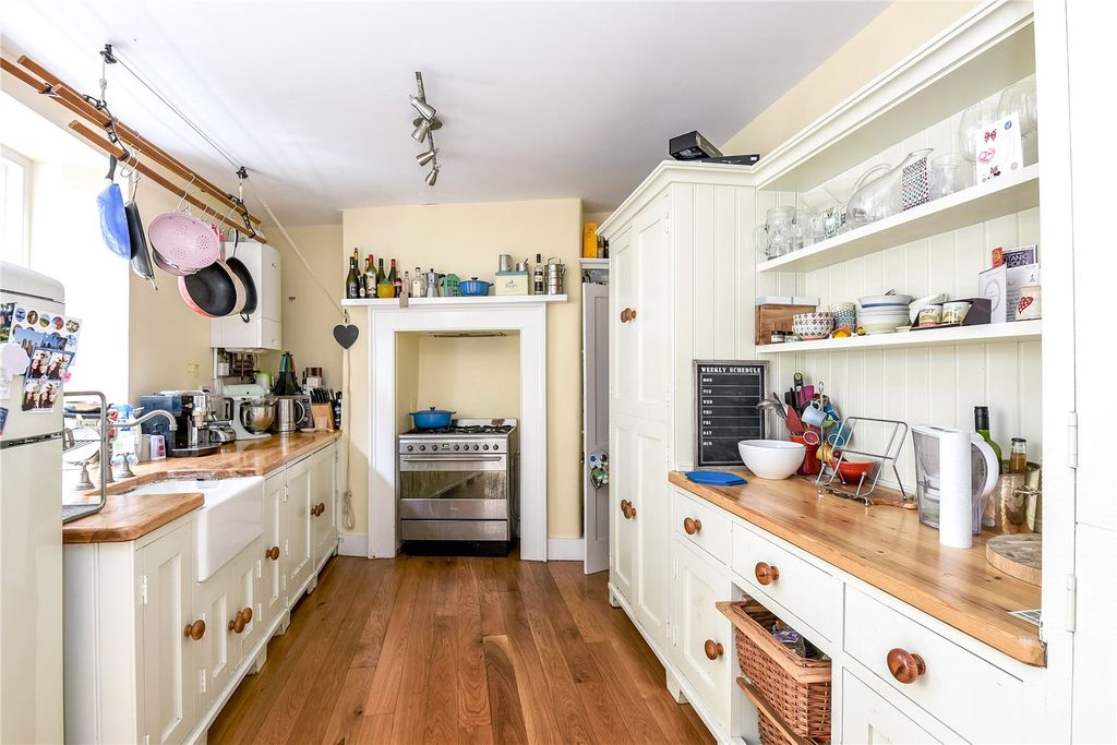 Property photo 2 of 8 Picture No. 02