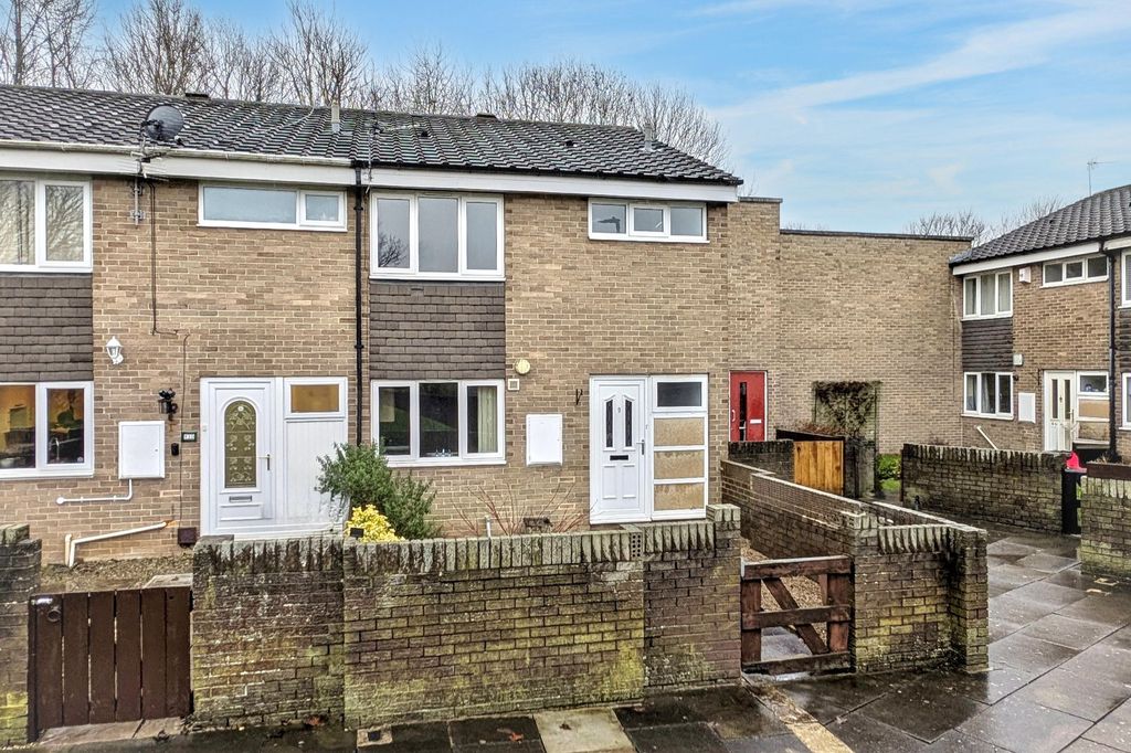 Property photo 1 of 22 9 Hadrian Court, Garth 33, Killingworth, Newcastle Upon Tyne, Tyne And Wear, Ne12 6Bx