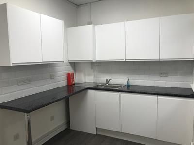 Property photo 3 of 9 Photo 4