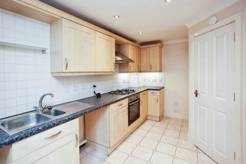 Property photo 3 of 15