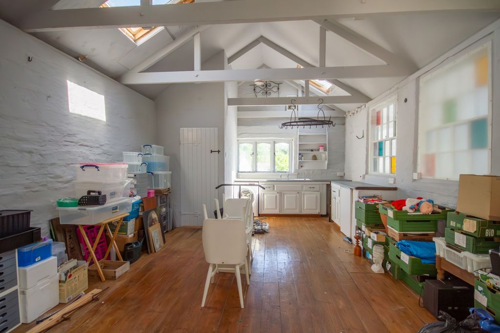 Property photo 3 of 17 Tps 01726 217 888-02