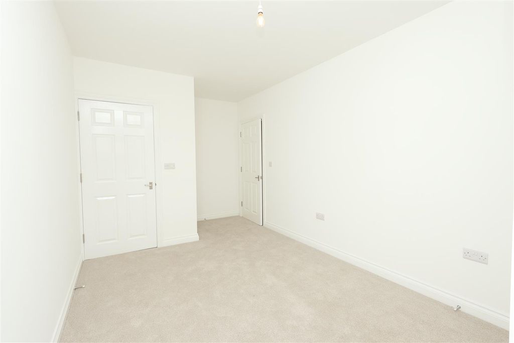 Property photo 2 of 12 Bedroom One