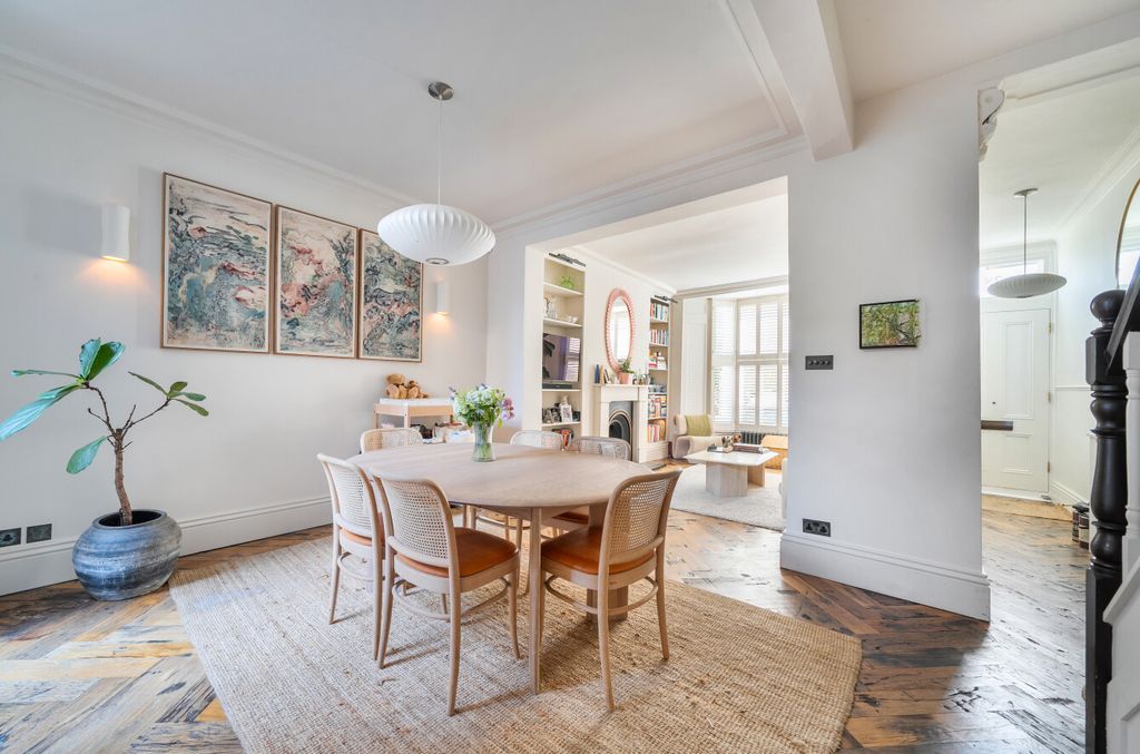 Property photo 2 of 22 1480975-16-6A39Bf...