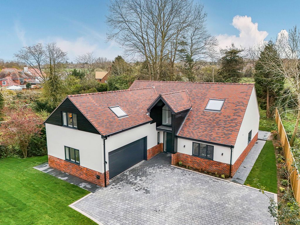 Property photo 2 of 52