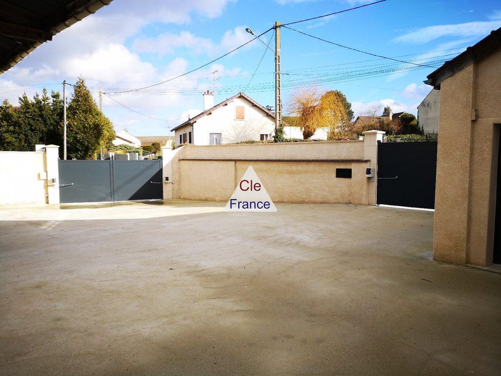 Property photo 2 of 10
