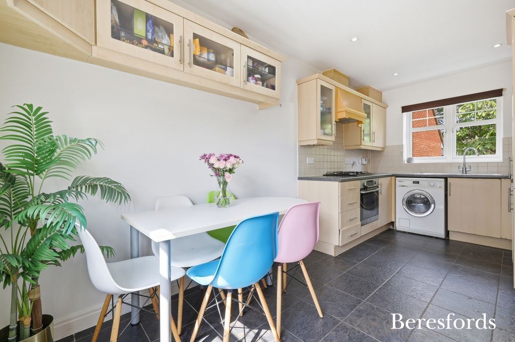 Property photo 3 of 15 Kitchen Diner